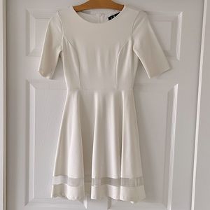 Lulus 3/4 Sleeve Scoop Neck White Dress w/Sheer Hem Feature & Lining XS